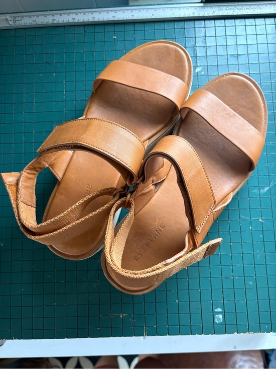 Everlane Shoes - Everlane Tan Leather Double-Strap Sandals - size 8